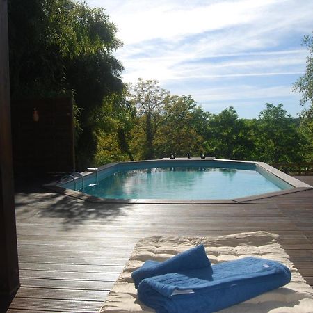Au Son De L Angelus Bed & Breakfast Moncrabeau Ngoại thất bức ảnh